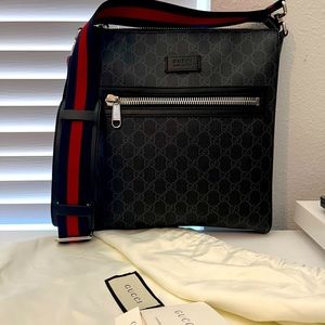 Gucci GG Black Messenger